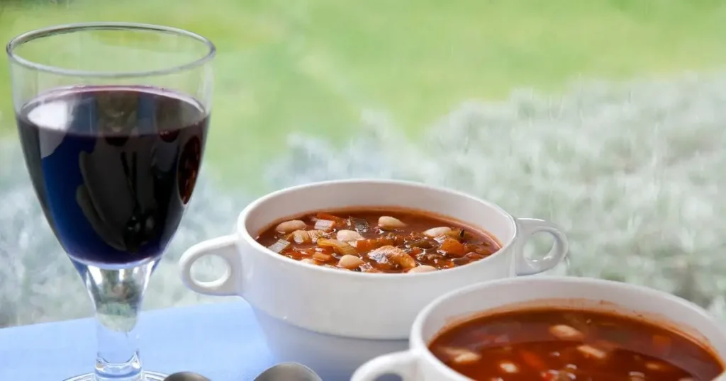 Deliciosas Sopas e Vinhos no Inverno