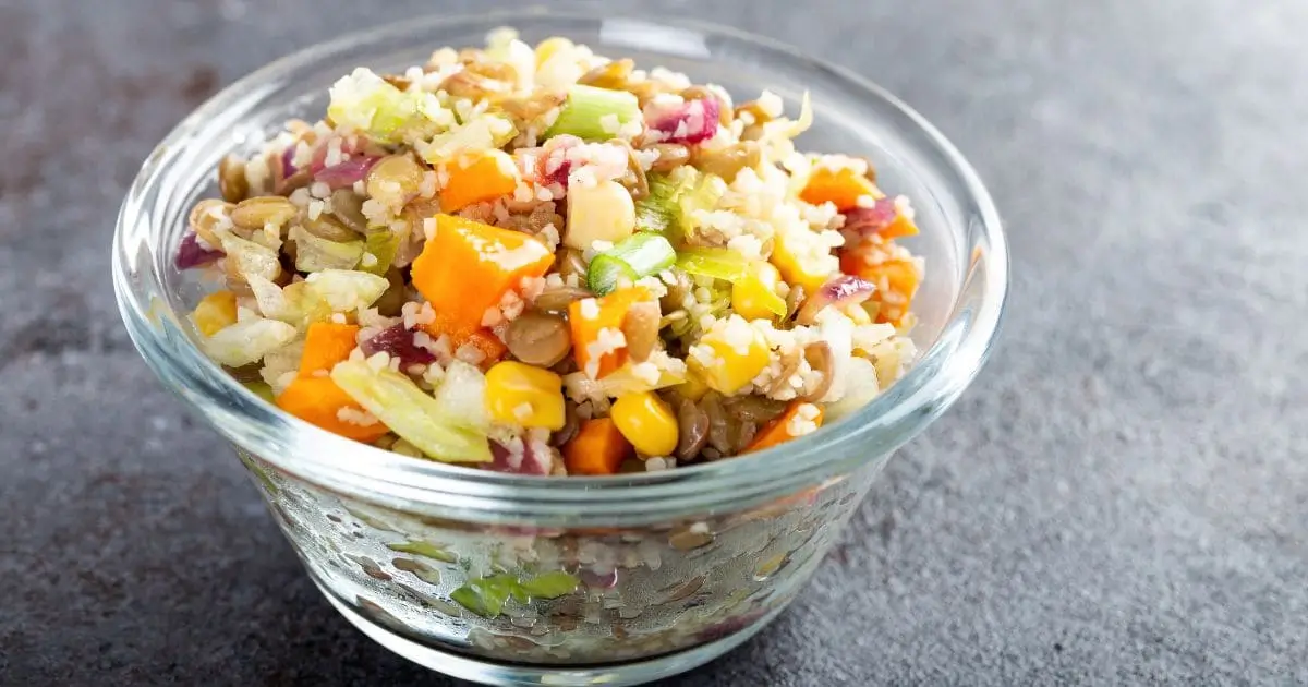 Saladas de Lentilha: As 10 Mais Gostosas e Nutritivas 